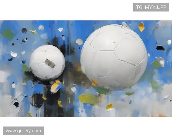 个性化定制足球海报墙布打造专属球迷空间，展现热血激情与独特风格